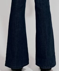 KANCAN Celestine Mid Rise Flare Jeans Flare & Bootcut 31 KANCAN Celestine Mid Rise Flare Jeans Flare & Bootcut