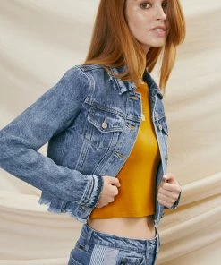 KANCAN Erika Cropped Jacket