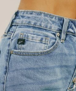 KANCAN Stormi High Rise Mom Jeans