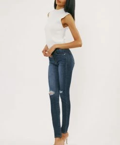 KANCAN Logan Mid Rise Super Skinny