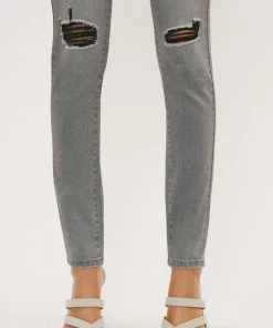 KANCAN Logan Mid Rise Super Skinny