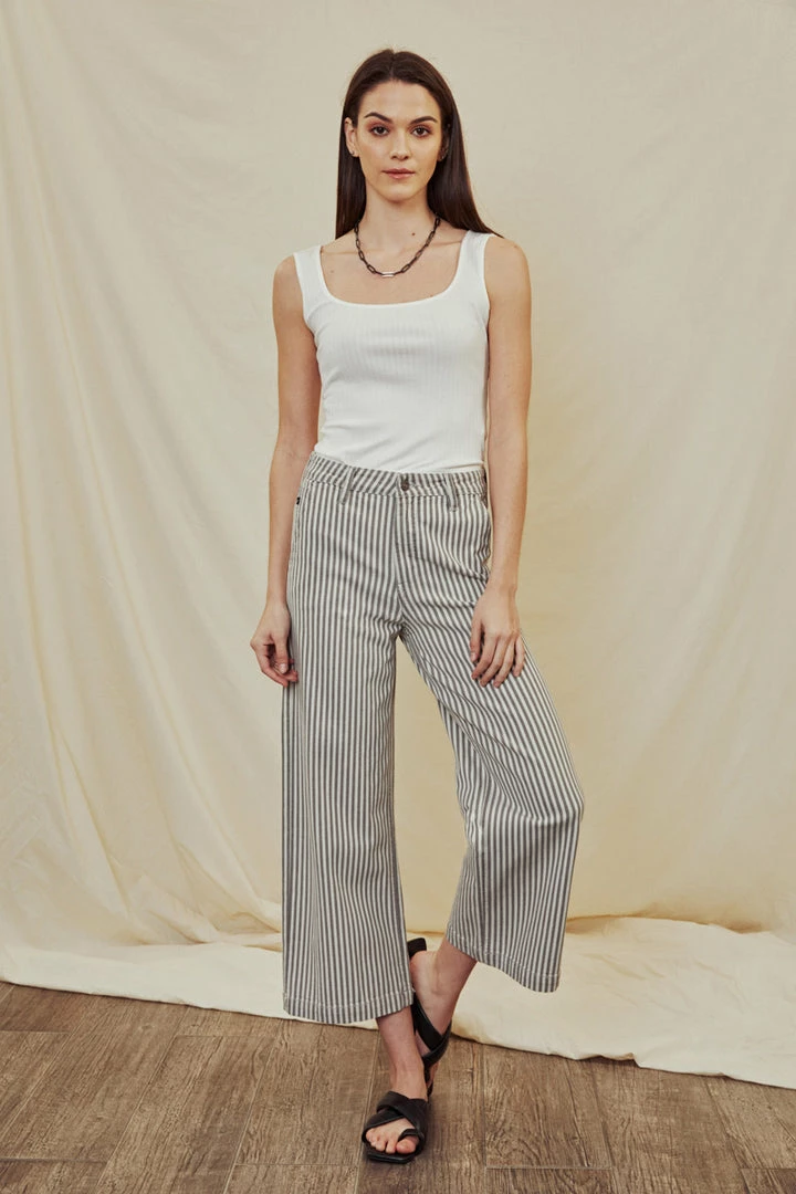 KANCAN Austyn Ultra High Rise Wide Leg Jeans 4 KANCAN Austyn Ultra High Rise Wide Leg Jeans