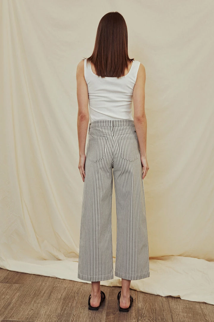 KANCAN Austyn Ultra High Rise Wide Leg Jeans 5 KANCAN Austyn Ultra High Rise Wide Leg Jeans