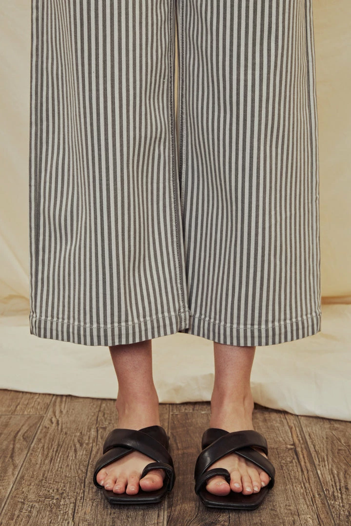 KANCAN Austyn Ultra High Rise Wide Leg Jeans 11 KANCAN Austyn Ultra High Rise Wide Leg Jeans