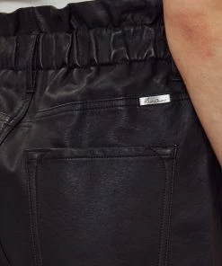 KANCAN Percy Paperbag Ultra High Rise Shorts 17 KANCAN Percy Paperbag Ultra High Rise Shorts