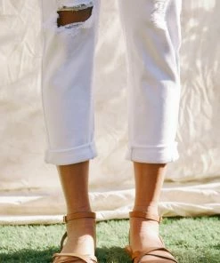 KANCAN Cali Mid Rise Boyfriend Jeans