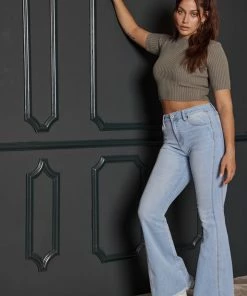 KANCAN Annika High Rise Flare Jeans - Curvy 31 KANCAN Annika High Rise Flare Jeans - Curvy