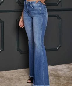 KANCAN Annika High Rise Flare Jeans - Curvy 28 KANCAN Annika High Rise Flare Jeans - Curvy