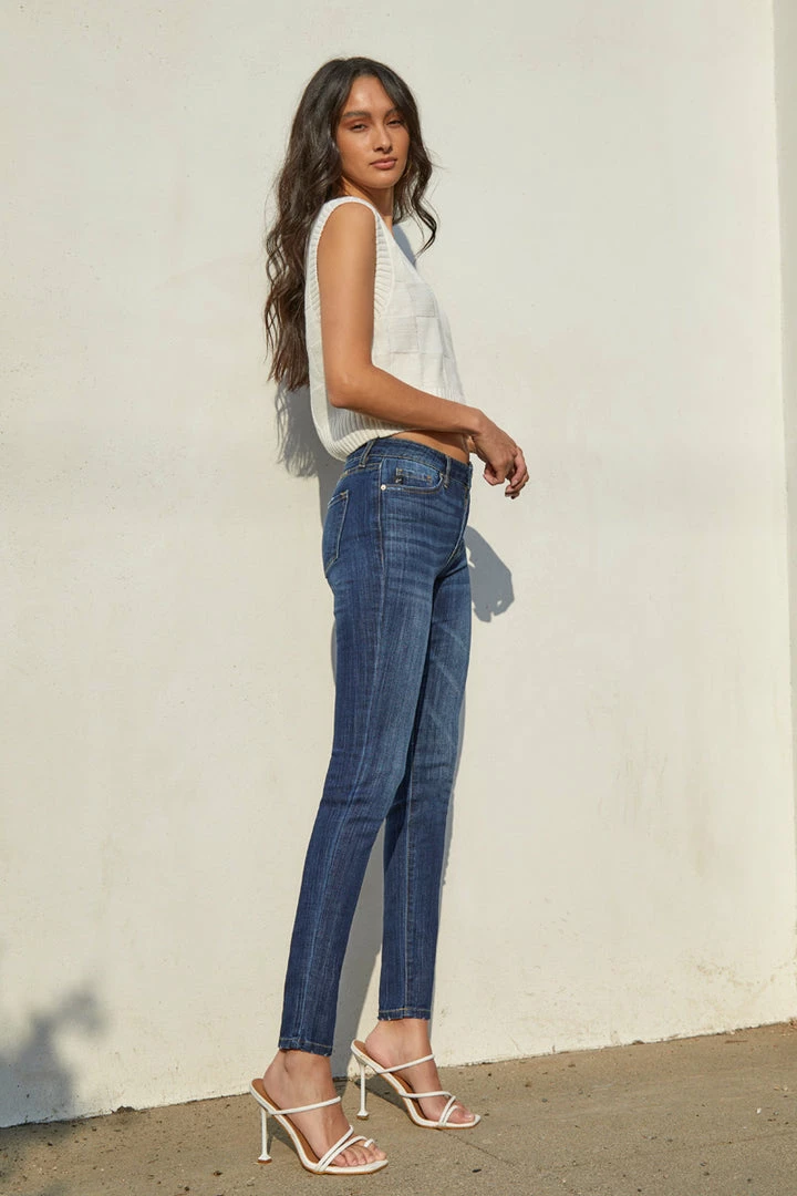 KANCAN Ashlyn Mid Rise Super Skinny Jeans 23 KANCAN Ashlyn Mid Rise Super Skinny Jeans