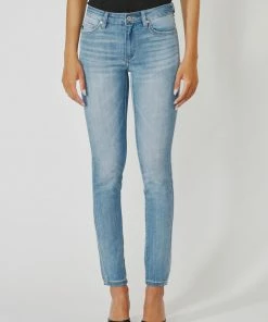 KANCAN Ashlyn Mid Rise Super Skinny Jeans 35 KANCAN Ashlyn Mid Rise Super Skinny Jeans