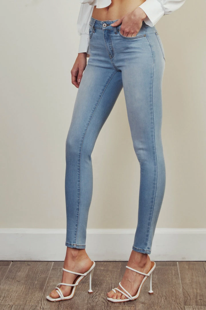 KANCAN Alani Mid Rise Super Skinny Jeans 14 KANCAN Alani Mid Rise Super Skinny Jeans