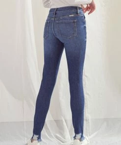 KANCAN Sienna Mid Rise Super Skinny Jeans 24 KANCAN Sienna Mid Rise Super Skinny Jeans