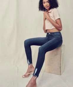 KANCAN Anya High Rise Super Skinny Jeans 31 KANCAN Anya High Rise Super Skinny Jeans