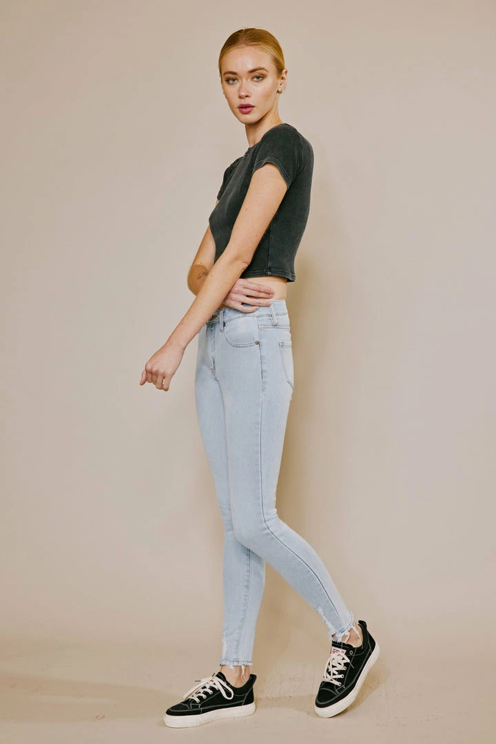 KANCAN Anya High Rise Super Skinny Jeans 26 KANCAN Anya High Rise Super Skinny Jeans