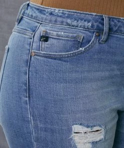 KANCAN Beatrice High Rise Button Down Ankle Skinny - Plus 17 KANCAN Beatrice High Rise Button Down Ankle Skinny - Plus