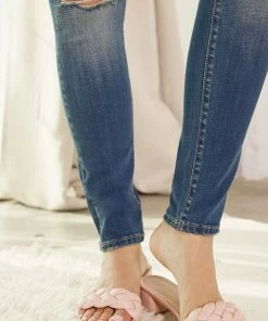 KANCAN Wesley High Rise Super Skinny Jeans - Curvy 26 KANCAN Wesley High Rise Super Skinny Jeans - Curvy