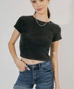 KANCAN Jasmine High Rise Shorts Shorts & Skirts 26 KANCAN Jasmine High Rise Shorts Shorts & Skirts