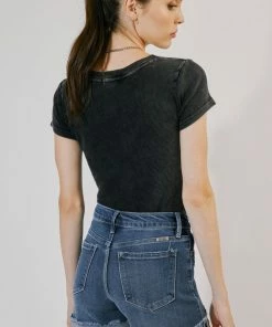 KANCAN Jasmine High Rise Shorts Shorts & Skirts 28 KANCAN Jasmine High Rise Shorts Shorts & Skirts