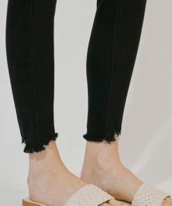 KANCAN New Arrivals Greyson Ultra High Rise Super Skinny Jeans 112 KANCAN New Arrivals Greyson Ultra High Rise Super Skinny Jeans