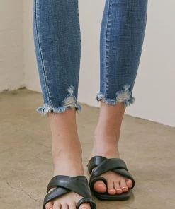 KANCAN Esther High Rise Ankle Skinny Jeans 35 KANCAN Esther High Rise Ankle Skinny Jeans