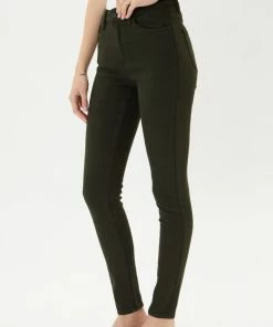 KANCAN Gia High Rise Super Skinny Jeans