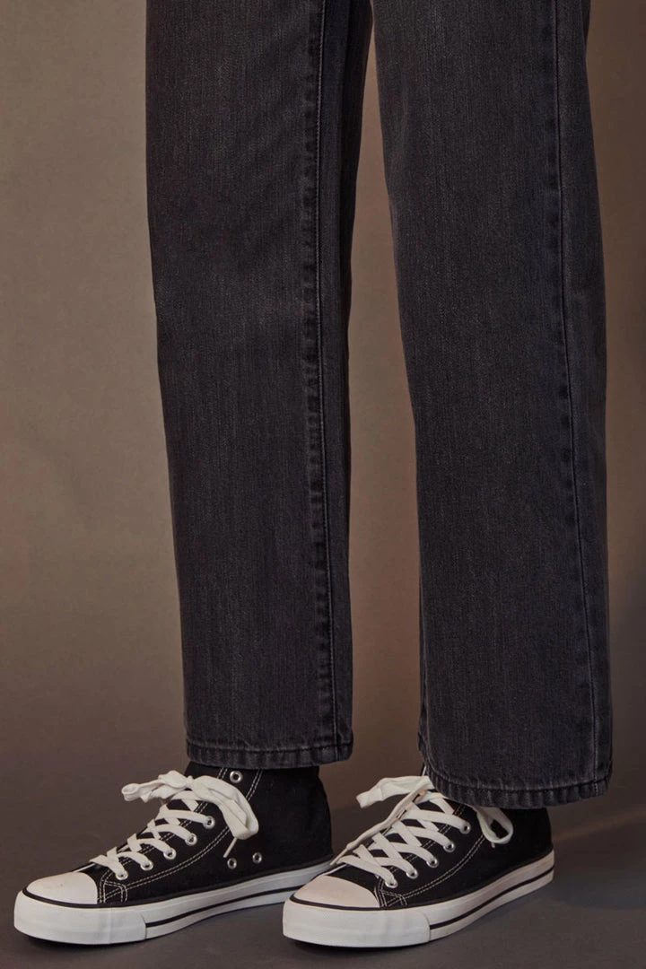 KANCAN Liz High Rise 90's Skater Jeans Wide Leg 12 KANCAN Liz High Rise 90's Skater Jeans Wide Leg