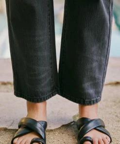 KANCAN Selene 90's Straight Leg Jeans