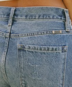 KANCAN Kerrigan Ultra High Rise Mom Jeans