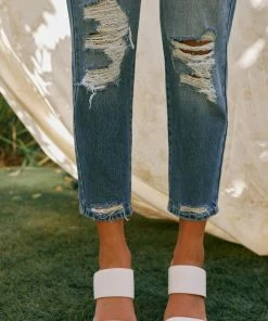 KANCAN Kerrigan Ultra High Rise Mom Jeans