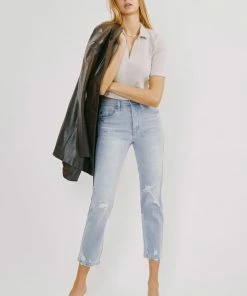 KANCAN New Arrivals Missy High Rise Slim Straight Jeans 29 KANCAN New Arrivals Missy High Rise Slim Straight Jeans