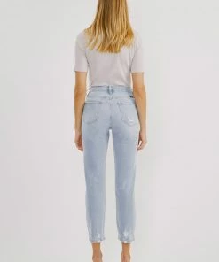 KANCAN New Arrivals Missy High Rise Slim Straight Jeans 33 KANCAN New Arrivals Missy High Rise Slim Straight Jeans
