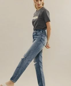 KANCAN Laila High Rise 90's Straight Leg Jeans