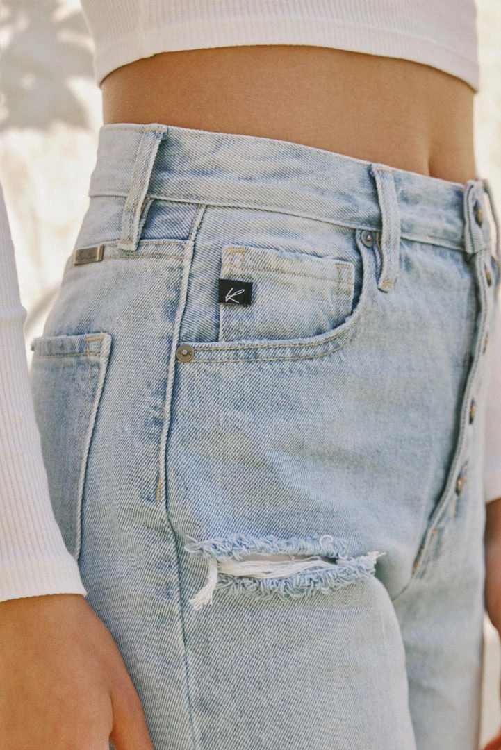 Official Kancan USA Ryland Ultra High Rise 90's Skater Jeans 8 Official Kancan USA Ryland Ultra High Rise 90's Skater Jeans