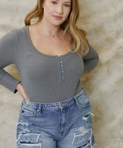 KANCAN Sandrine Ultra High Rise Mom Shorts - Plus