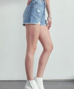 KANCAN Sofia Ultra High Rise Shorts Shorts & Skirts 28 KANCAN Sofia Ultra High Rise Shorts Shorts & Skirts