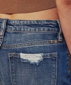 KANCAN Lexington Mid Rise Boyfriend Jeans