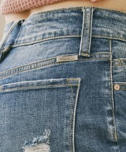 KANCAN Georgia Ultra High Rise Slim Straight Jeans Straight Leg 26 KANCAN Georgia Ultra High Rise Slim Straight Jeans Straight Leg