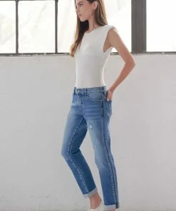 KANCAN Leonel Mid Rise Boyfriend Jeans