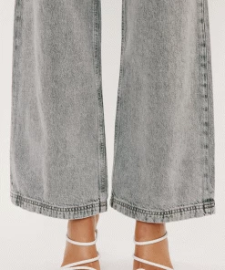 KANCAN Parker Ultra High Rise 90's Skater Jeans 22 KANCAN Parker Ultra High Rise 90's Skater Jeans