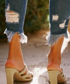 KANCAN Raleigh High Rise Ankle Skinny 18 KANCAN Raleigh High Rise Ankle Skinny