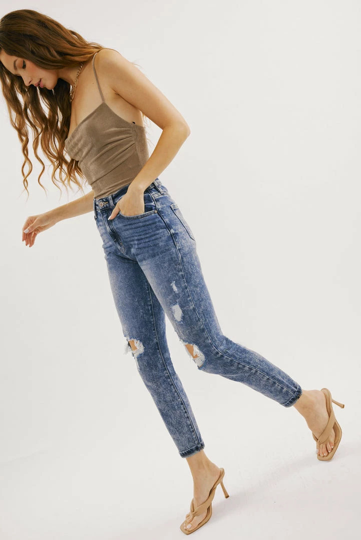 KANCAN Kenzie Ultra High Rise Mom Jeans 8 KANCAN Kenzie Ultra High Rise Mom Jeans