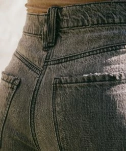 KANCAN Lou Premier Ultra High Rise 90's Straight Leg Jeans